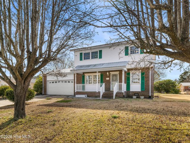 422 Thomas Drive, Jacksonville, NC 28546