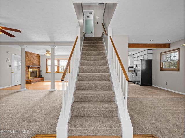 422 Thomas Drive, Jacksonville, NC 28546