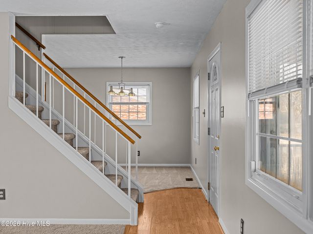 422 Thomas Drive, Jacksonville, NC 28546