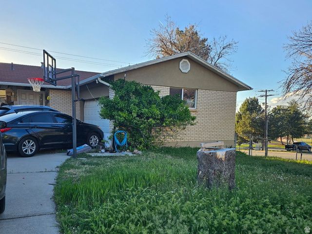 1812 S 900 E, Bountiful, UT 84010