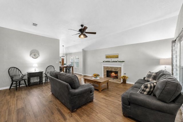 606 Walnut Street, Sweeny, TX 77480