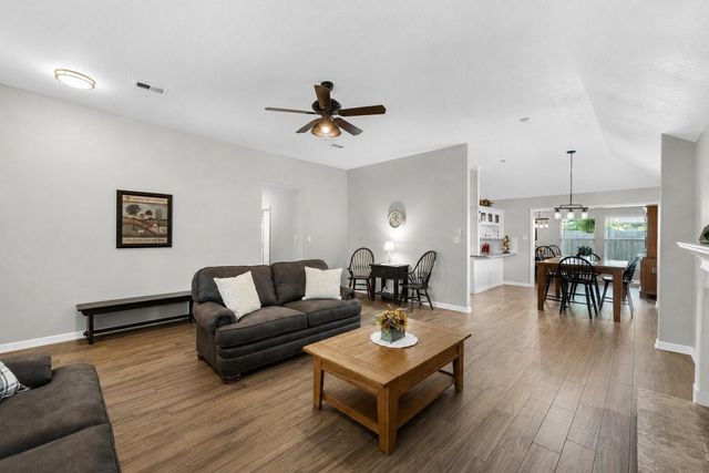 606 Walnut Street, Sweeny, TX 77480