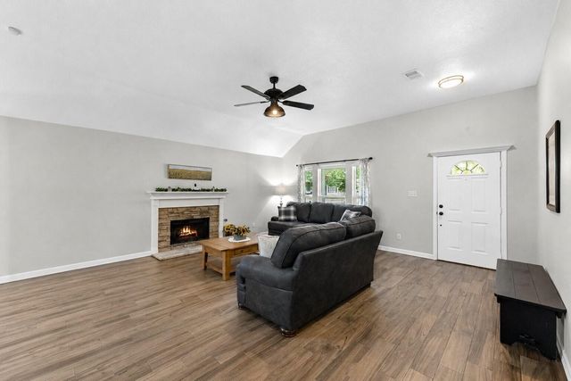606 Walnut Street, Sweeny, TX 77480