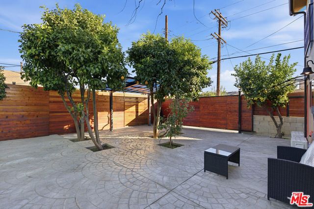 17660 Martha Street, Encino, CA 91316