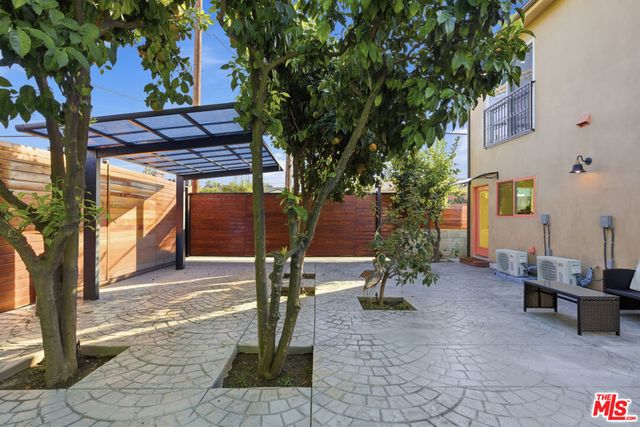 17660 Martha Street, Encino, CA 91316