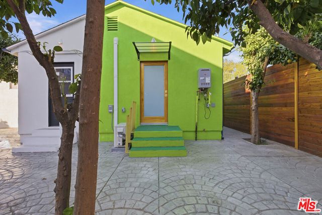 17660 Martha Street, Encino, CA 91316