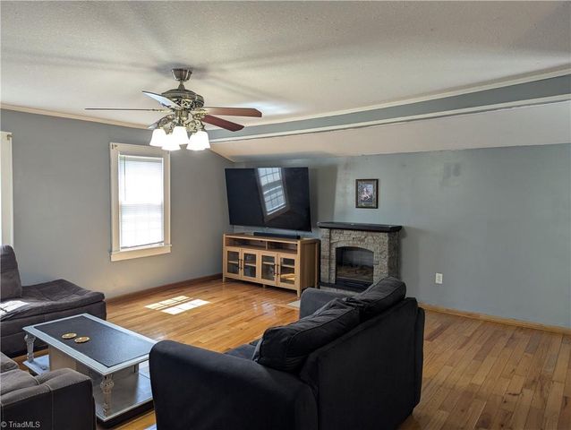 4221 Eck Road, Jonesville, NC 28642