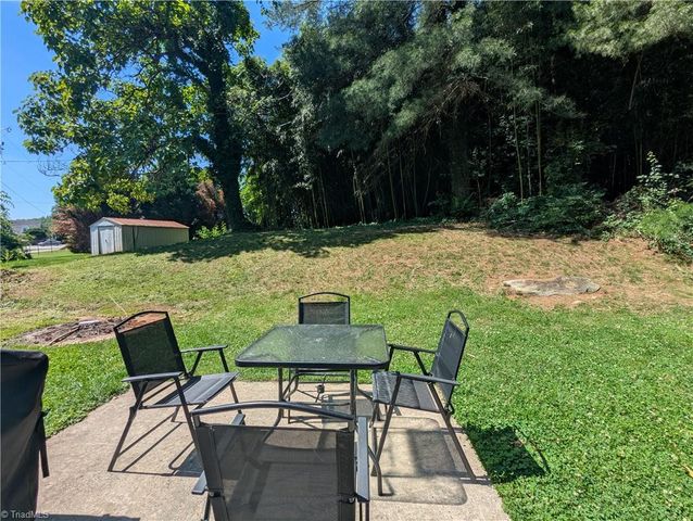 4221 Eck Road, Jonesville, NC 28642
