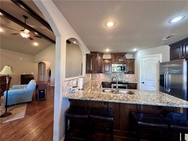 2005 W Brooks Place, Rogers, AR 72758