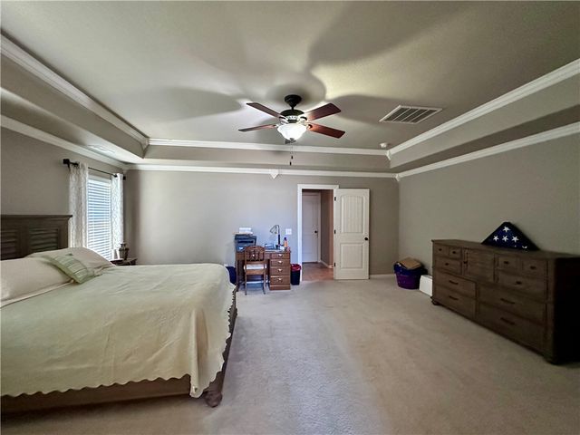 2005 W Brooks Place, Rogers, AR 72758