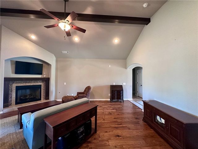 2005 W Brooks Place, Rogers, AR 72758