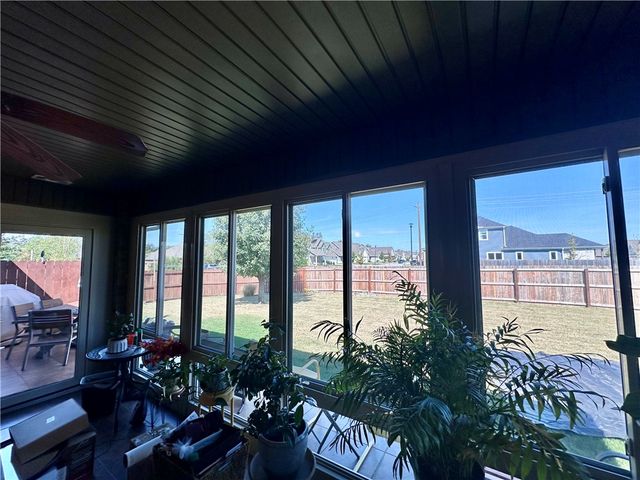 2005 W Brooks Place, Rogers, AR 72758