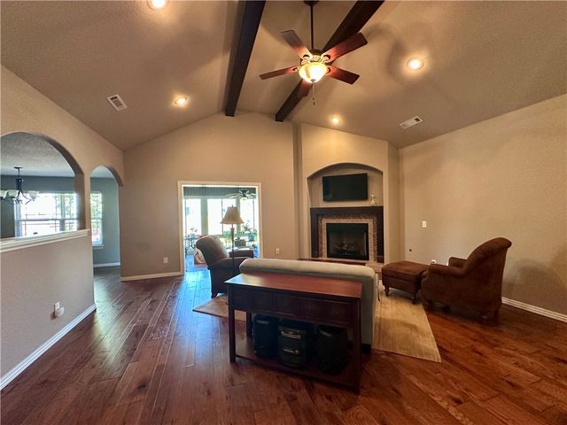 2005 W Brooks Place, Rogers, AR 72758