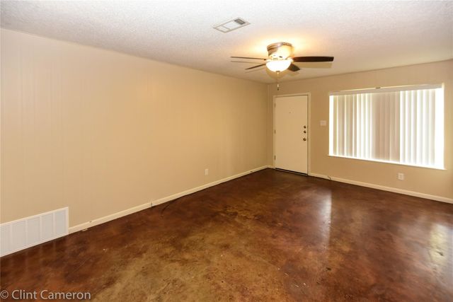 2211 Lanier DR A, Austin, TX 78757