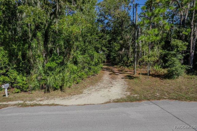 8171 SE 144th Place, Inglis, FL 34449