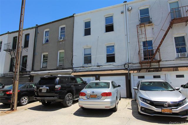 70-32 65th Street, Glendale, NY 11385