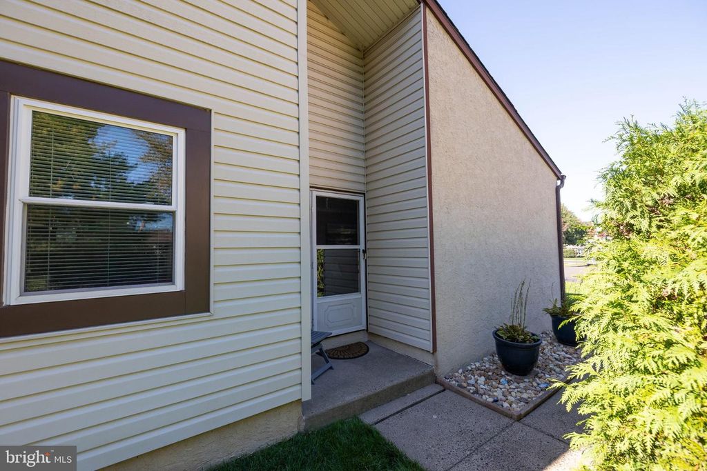 849 THOREAU CT, WARMINSTER, PA 18974 — photo 4