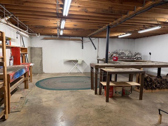 494 Soapstone Hill RD, Floyd, VA 24091