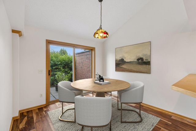 195 W Canyon Drive, Hudson, WI 54016