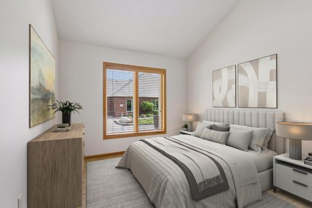 195 W Canyon Drive, Hudson, WI 54016