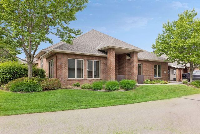 195 W Canyon Drive, Hudson, WI 54016