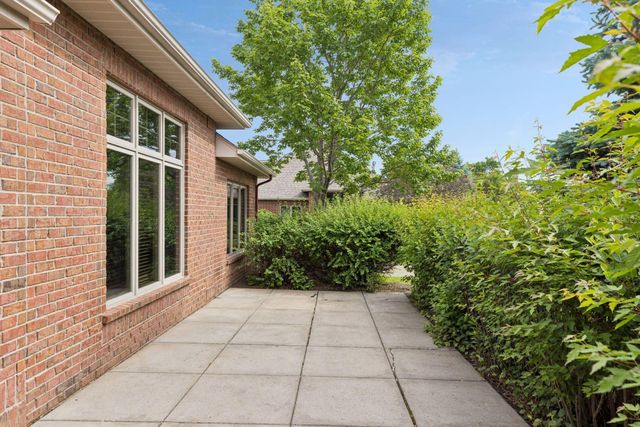 195 W Canyon Drive, Hudson, WI 54016