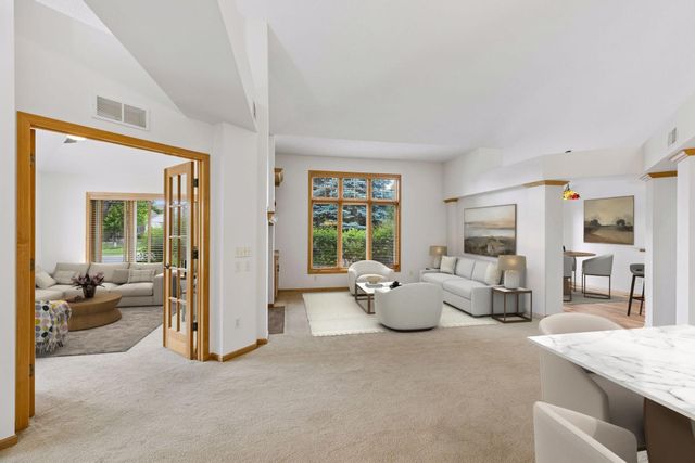 195 W Canyon Drive, Hudson, WI 54016