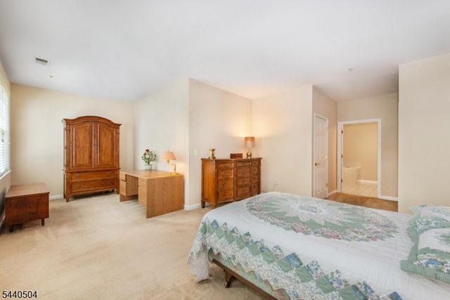 67 Ridgeview Ln, Mount Arlington Boro, NJ 07856