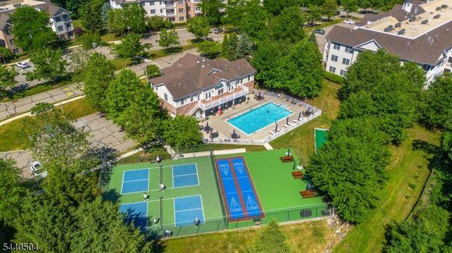 67 Ridgeview Ln, Mount Arlington Boro, NJ 07856