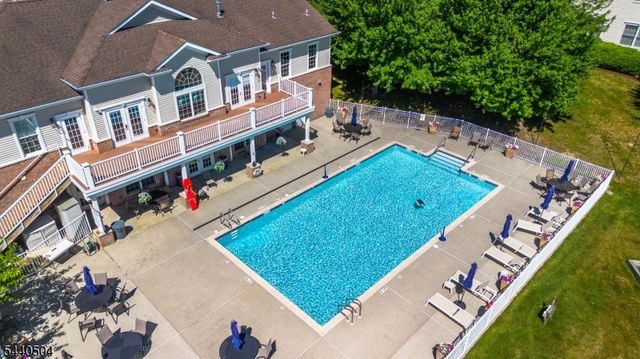 67 Ridgeview Ln, Mount Arlington Boro, NJ 07856