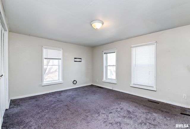 352 CATHERINE Street, Pekin, IL 61554