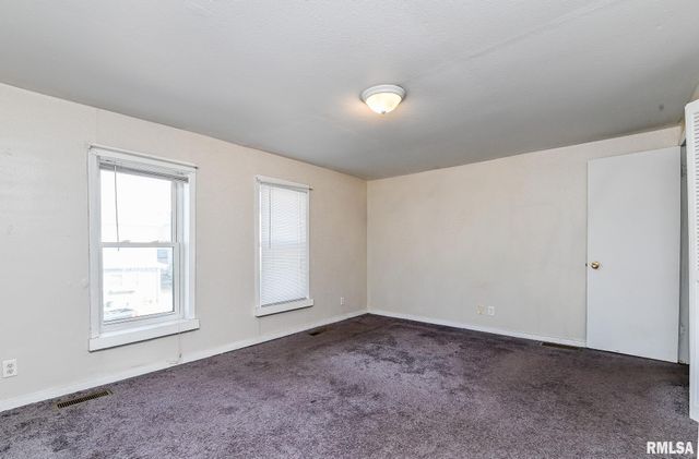 352 CATHERINE Street, Pekin, IL 61554