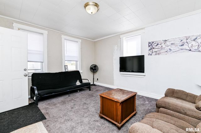 352 CATHERINE Street, Pekin, IL 61554