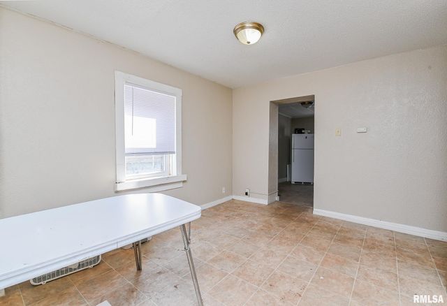 352 CATHERINE Street, Pekin, IL 61554