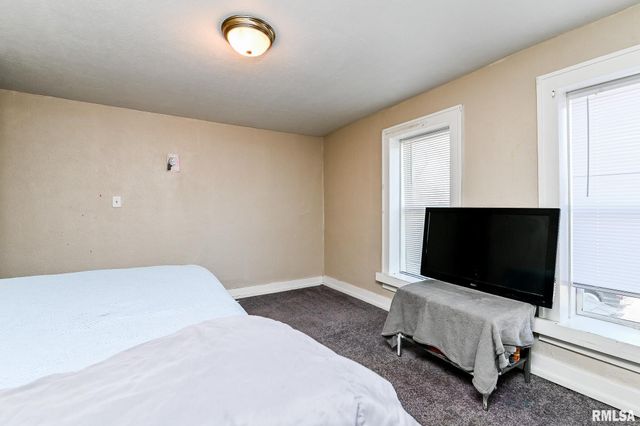 352 CATHERINE Street, Pekin, IL 61554