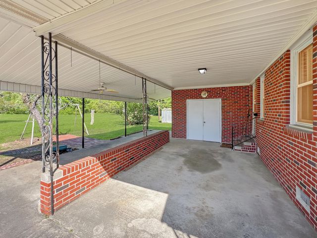 300 N Metts Street, Saint George, SC 29477