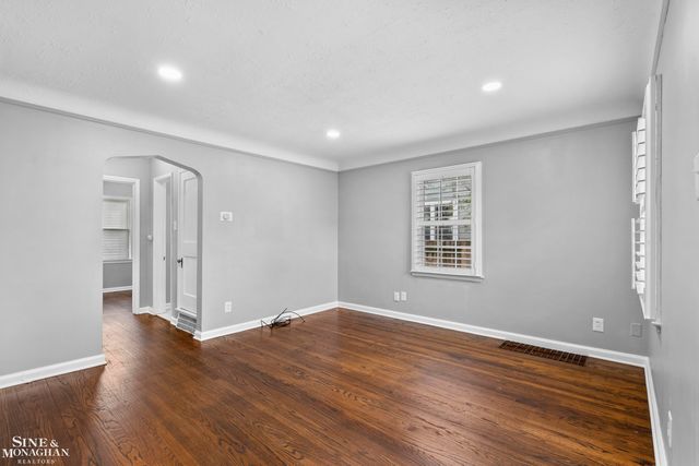 310 N Altadena Avenue, Royal Oak, MI 48067