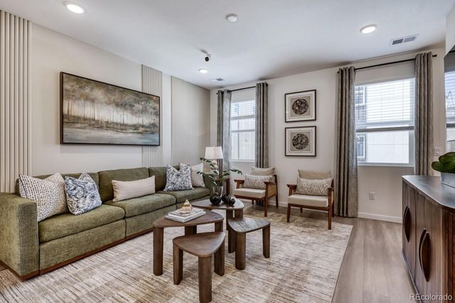 9200 E 47th Avenue 102, Denver, CO 80238