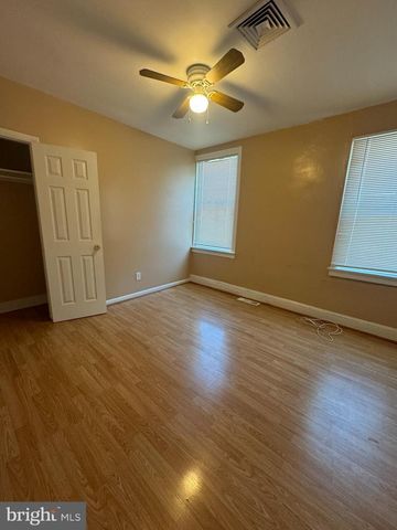 900 S 5TH ST, Philadelphia, PA 19147