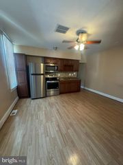 900 S 5TH ST, Philadelphia, PA 19147