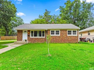1500 W VIRGINIA Avenue, Peoria, IL 61604