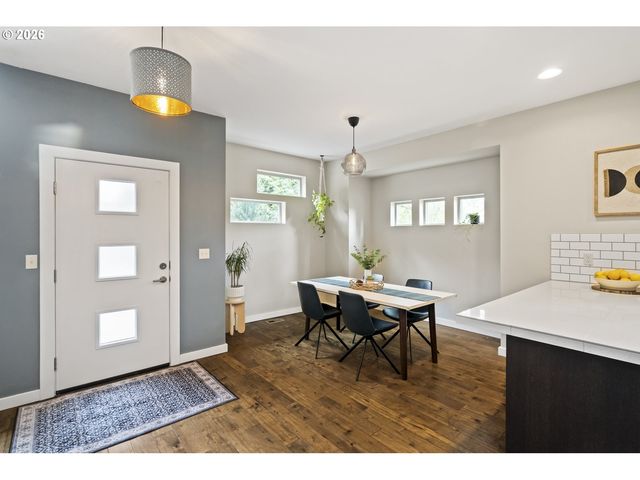 9302 Sw 30TH Ave, Portland, OR 97219