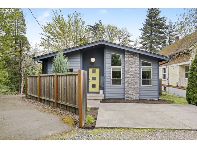 9302 Sw 30TH Ave, Portland, OR 97219