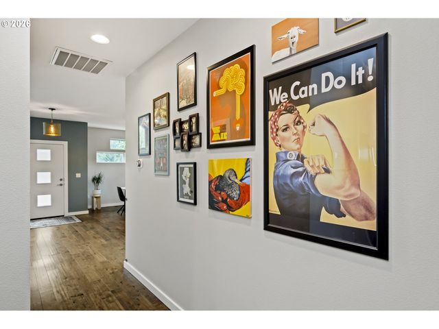 9302 Sw 30TH Ave, Portland, OR 97219