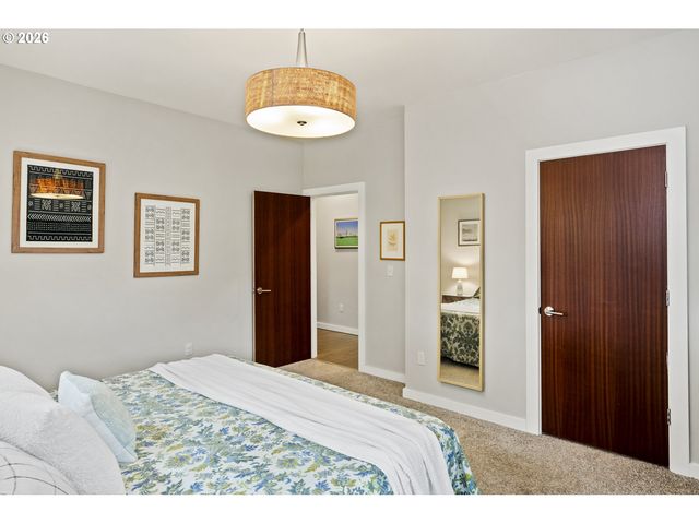 9302 Sw 30TH Ave, Portland, OR 97219