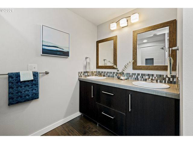 9302 Sw 30TH Ave, Portland, OR 97219