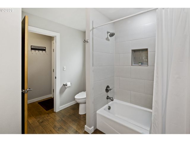 9302 Sw 30TH Ave, Portland, OR 97219