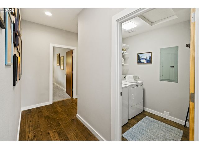 9302 Sw 30TH Ave, Portland, OR 97219