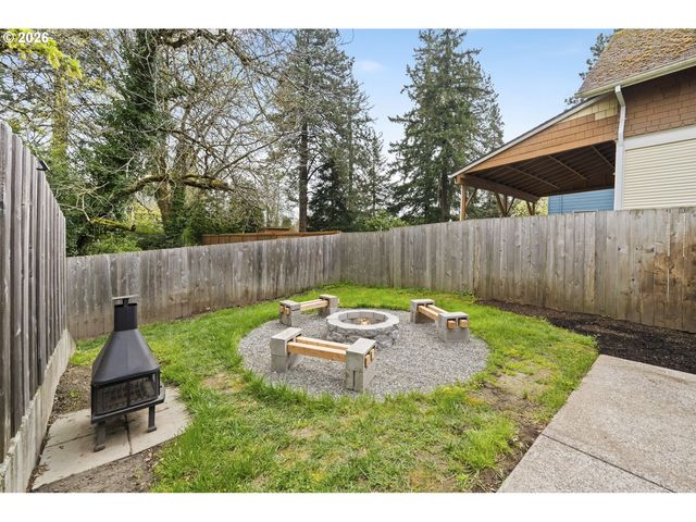 9302 Sw 30TH Ave, Portland, OR 97219
