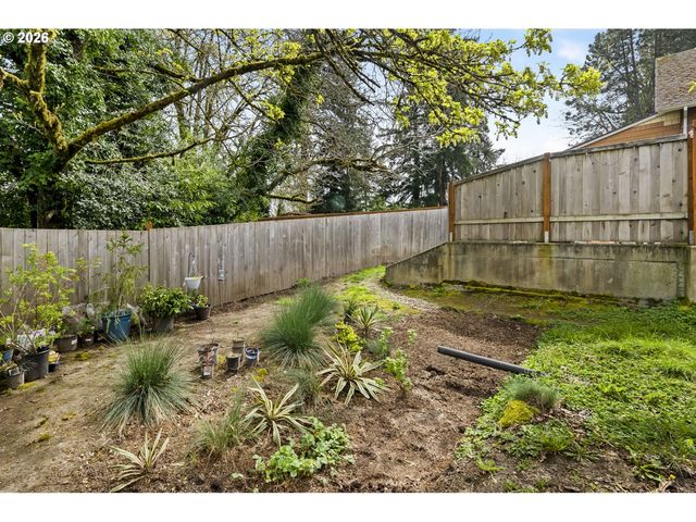 9302 Sw 30TH Ave, Portland, OR 97219